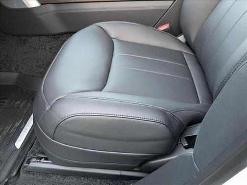 2025 Land Rover Range Rover P530 SE 7 Seat