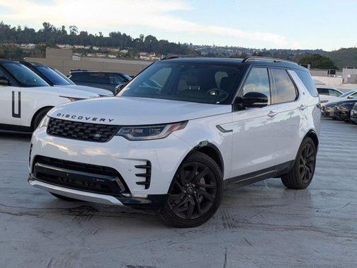 2023 Land Rover Discovery P300 S R-Dynamic