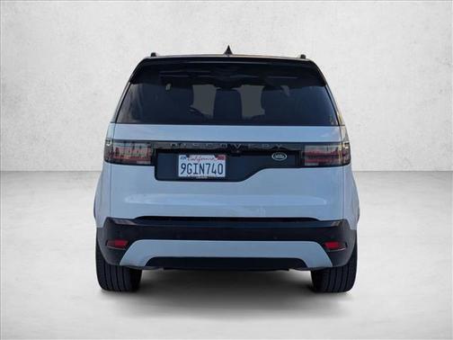2023 Land Rover Discovery P300 S R-Dynamic