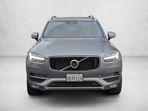 2018 Volvo XC90 T6 Momentum