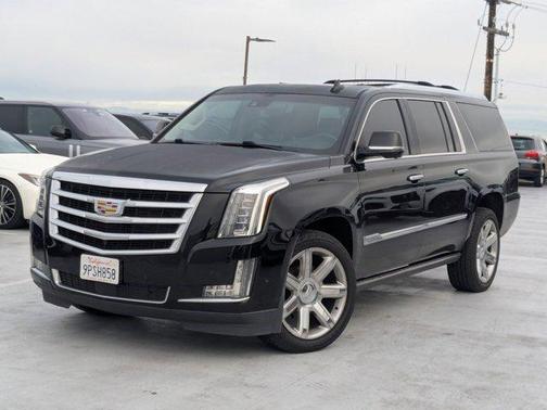 2017 Cadillac Escalade ESV Premium Luxury