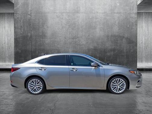 2017 Lexus ES 350 Base