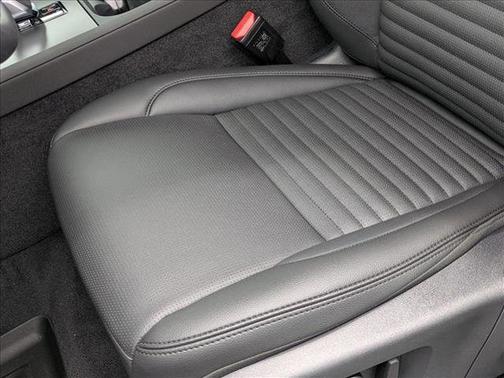 2025 Land Rover Discovery Sport S