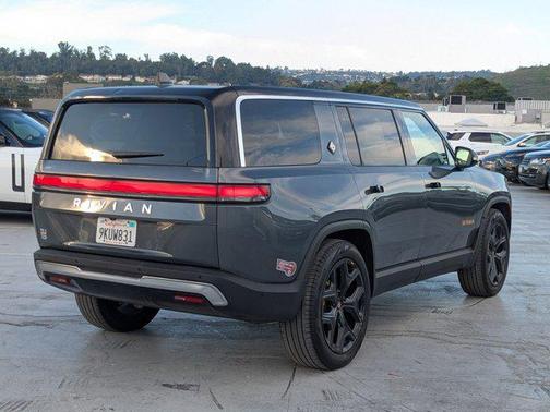 2024 Rivian R1S Adventure Quad Motor Large Pack