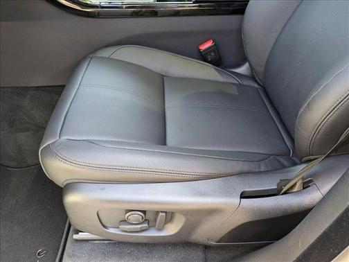 2026 Land Rover Range Rover Velar P250 S