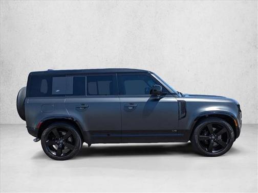 Carpathian Grey Premium Metallic 2024 Land Rover Defender 110 P525 Carpathian Edition