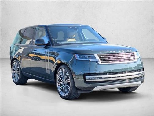 Green 2025 Land Rover Range Rover P400 SE