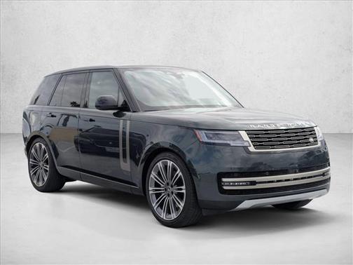 Green 2025 Land Rover Range Rover P400 SE
