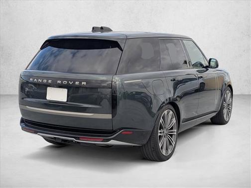Green 2025 Land Rover Range Rover P400 SE