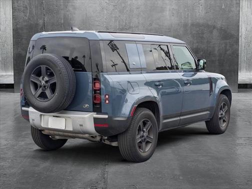 2022 Land Rover Defender 110 S