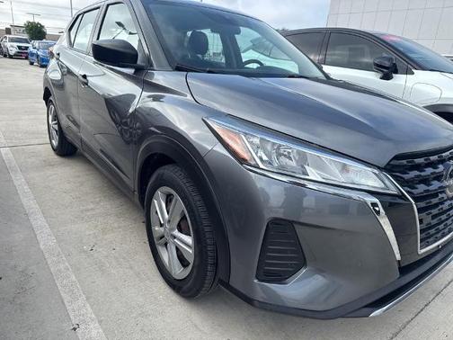2022 Nissan Kicks S