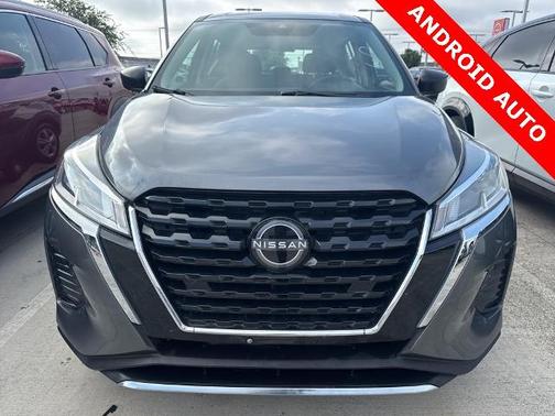 2022 Nissan Kicks S