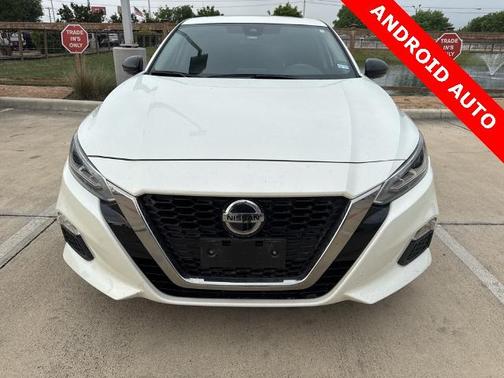 2022 Nissan Altima 2.0 SR