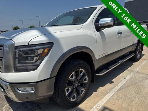 2024 Nissan Titan Platinum Reserve