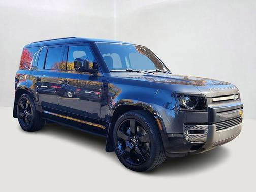 2024 Land Rover Defender 110 P400 X-Dynamic SE