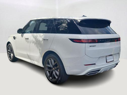 2025 Land Rover Range Rover Sport SE