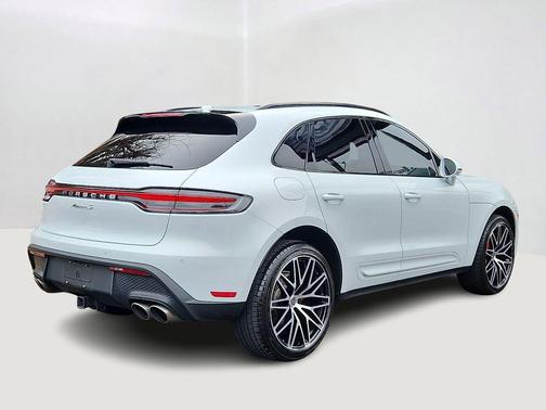 2022 Porsche Macan S