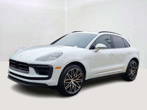 2022 Porsche Macan S