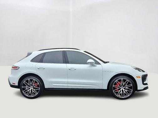 2022 Porsche Macan S