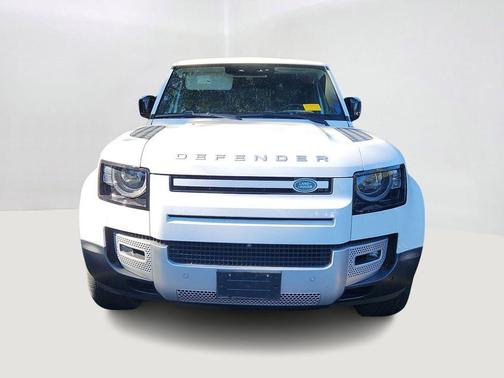 2020 Land Rover Defender 110 SE