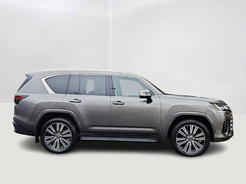 2022 Lexus LX 600 Luxury