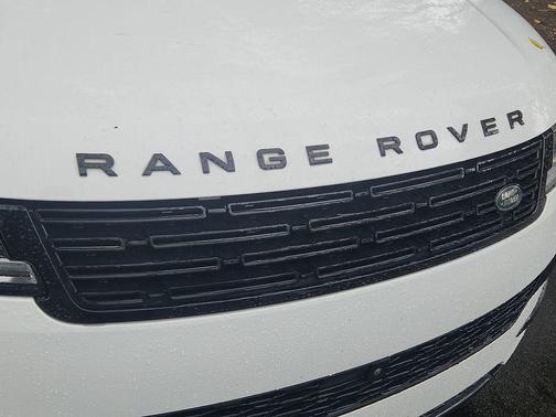 2024 Land Rover Range Rover Sport SE
