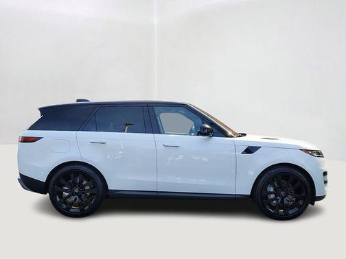 2024 Land Rover Range Rover Sport SE
