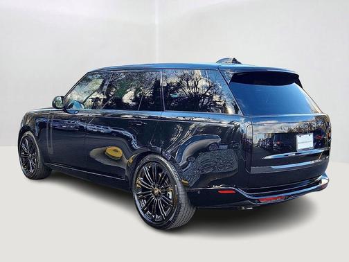2025 Land Rover Range Rover P530 SE 7 Seat