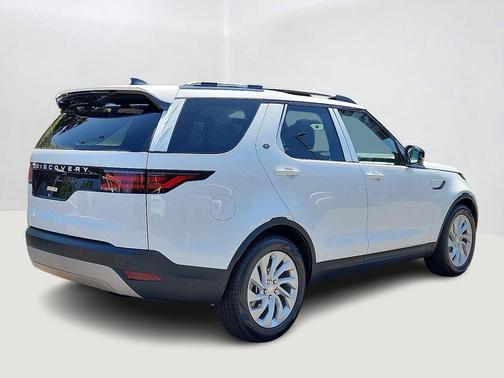 2025 Land Rover Discovery P300 S