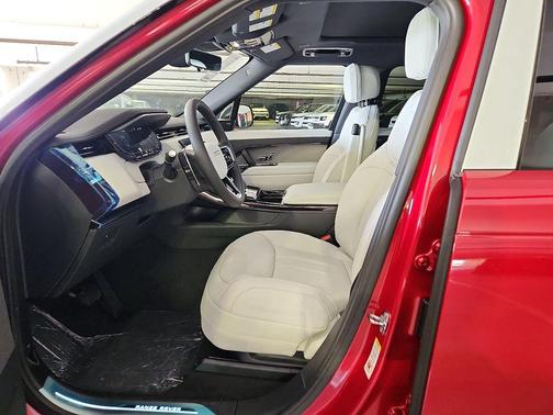 2025 Land Rover Range Rover Sport SE