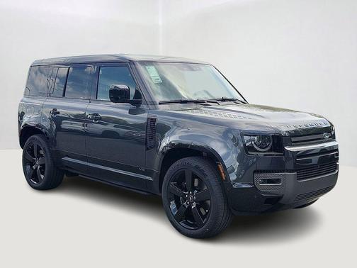 2025 Land Rover Defender 110 V8