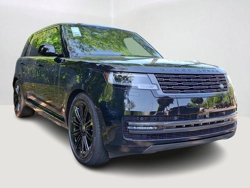 2025 Land Rover Range Rover P400 SE 7 Seat