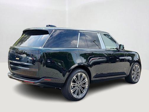 2025 Land Rover Range Rover P400 SE