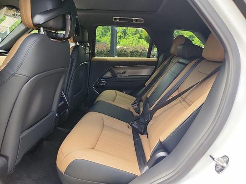 2025 Land Rover Range Rover Sport SE