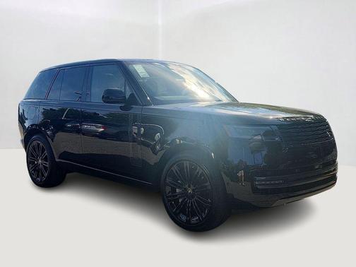 2025 Land Rover Range Rover P530 SE