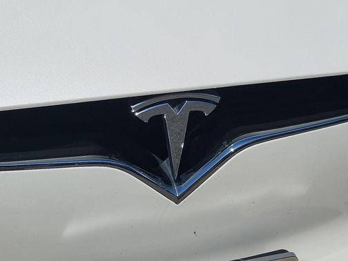 2019 Tesla Model X Long Range