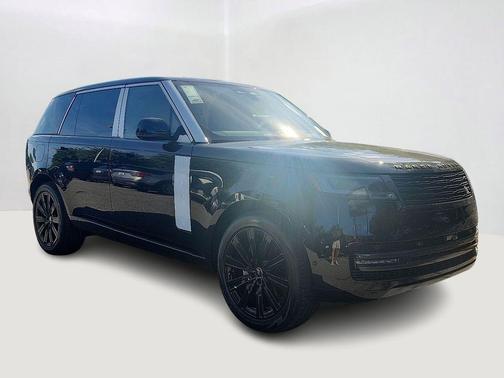 2025 Land Rover Range Rover P400 SE 7 Seat