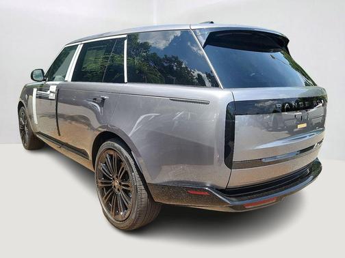 2025 Land Rover Range Rover P400 SE 7 Seat