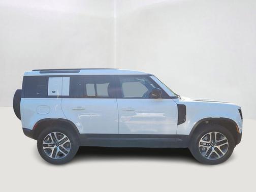 2020 Land Rover Defender 110 SE