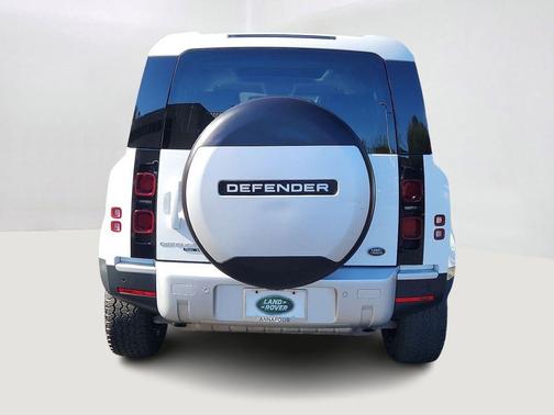 2020 Land Rover Defender 110 SE