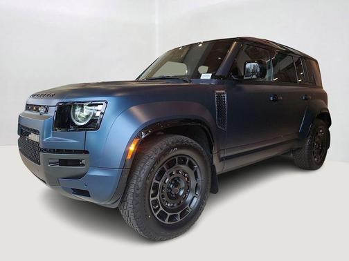 2026 Land Rover Defender 110 V8