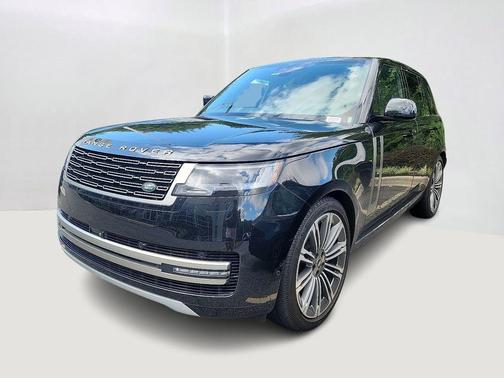 2025 Land Rover Range Rover P400 SE