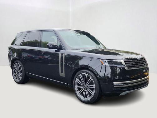 2025 Land Rover Range Rover P400 SE