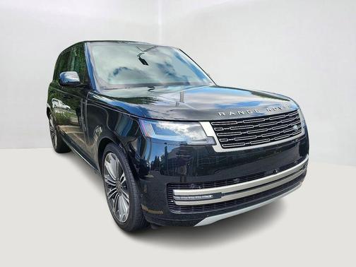 2025 Land Rover Range Rover P400 SE