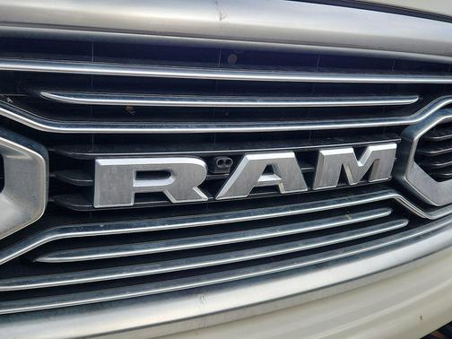 2018 RAM 2500 Limited Crew Cab 4x4 6'4' Box