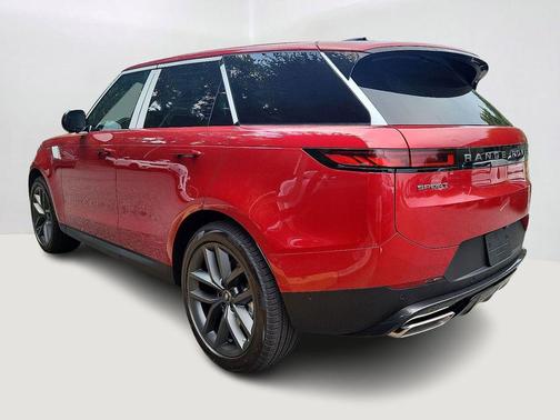 2025 Land Rover Range Rover Sport SE