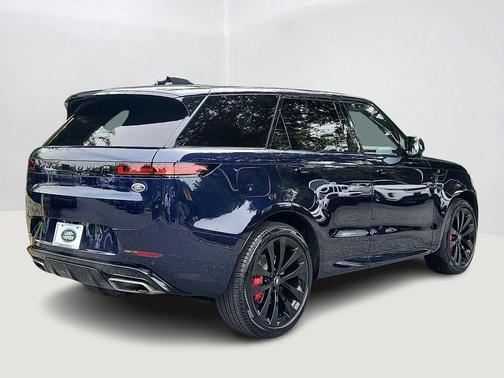 2023 Land Rover Range Rover Sport SE