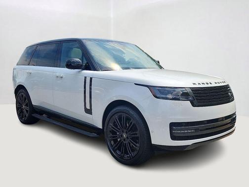 2025 Land Rover Range Rover P400 SE 7 Seat