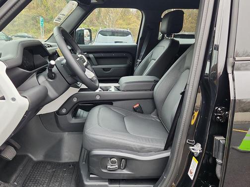 2026 Land Rover Defender S