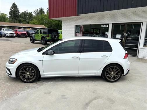 2019 Volkswagen Golf R 2.0T Manual